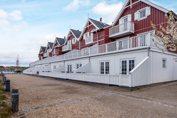 Aan zee: modern vakantiehuis in Gråsten met whirlpool en uitzicht - thumbnail 1