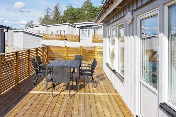 6-persoons vakantiehuis in Strömstad op 400 meter van zee - thumbnail 2