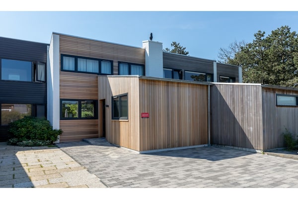 Lepelblad 42: Modern vakantiehuis met haard, 500m van strand Nieuwvliet-Bad - thumbnail 1