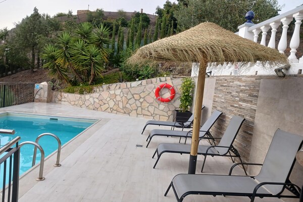 Casa Granadillos: Vrijstaand vakantiehuis met bergzicht in het binnenland van Málaga - thumbnail 6