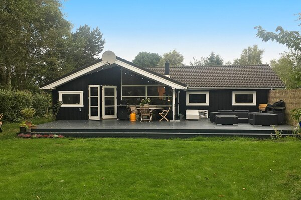 Ruim vakantiehuis in Vejby met sauna en toegang tot natuurgebied - thumbnail 3