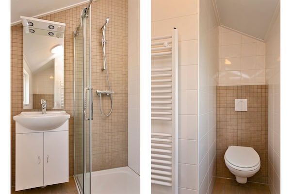 Vrijstaand waterchalet voor 6 personen op Recreatiepark Tolplas in Hoge Hexel - thumbnail 6