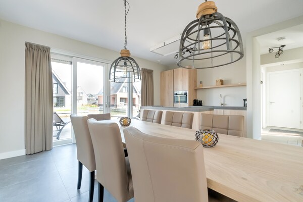 Us winsk: Luxe wellnesshuis aan het water in Stavoren - thumbnail 3