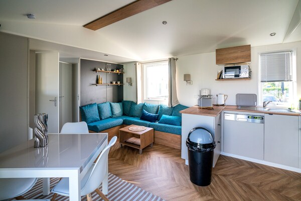 Ocean Dreams Oostkapelle M55: Modern chalet op 1,5 km van het strand - thumbnail 2