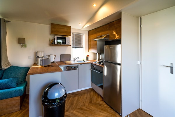 Ocean Dreams Oostkapelle M55: Modern chalet op 1,5 km van het strand - thumbnail 4