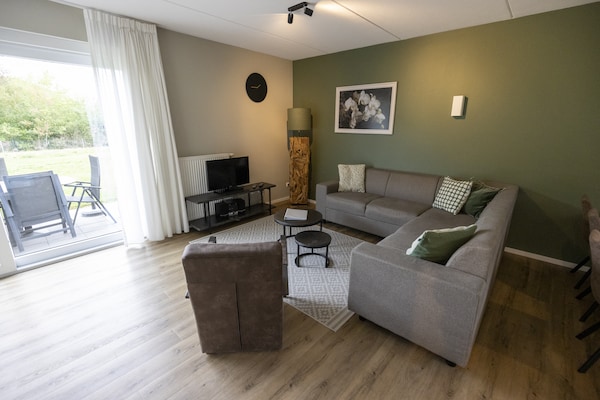 Ruime villa voor 6 personen in Heimbach bij Resort Eifeler Tor - thumbnail 3