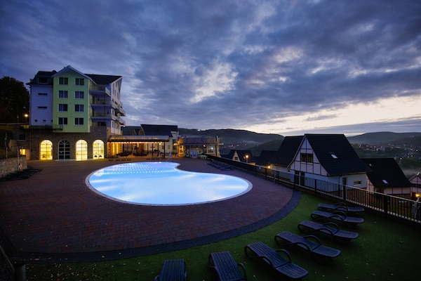 Ruime villa voor 6 personen in Heimbach bij Resort Eifeler Tor - thumbnail 2