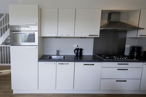 Ruime villa voor 8 in vakantiepark Eifeler Tor, Heimbach - thumbnail 3