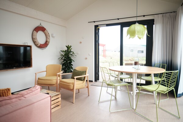 Moderne lodge op 500m van strand, hondvriendelijk vakantiepark - thumbnail 6