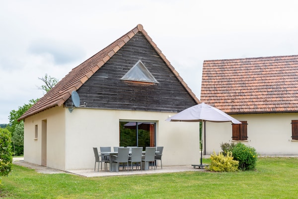 8-persoons vakantiehuis Le Lac Bleu in Lacapelle-Marival - thumbnail 1