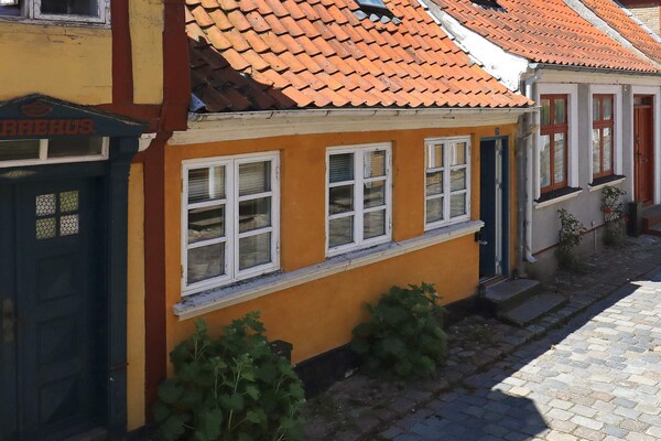 3-persoons vakantiehuis aan zee in historisch Ærøskøbing - thumbnail 1