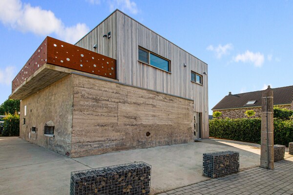 Uniek verblijf in bunkerwoning Richelle bij Visé, 5 personen - thumbnail 6
