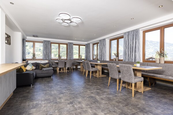 Gerenoveerd groepsverblijf voor 18 personen in Ramsau im Zillertal met wellness - thumbnail 4