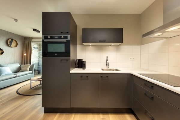 Modern appartement aan de boulevard van Egmond aan Zee - thumbnail 2