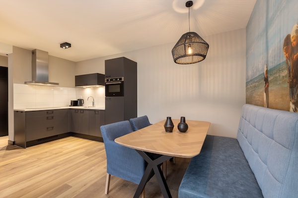 Elegant gerenoveerd strandappartement aan de boulevard van Egmond aan Zee - thumbnail 2