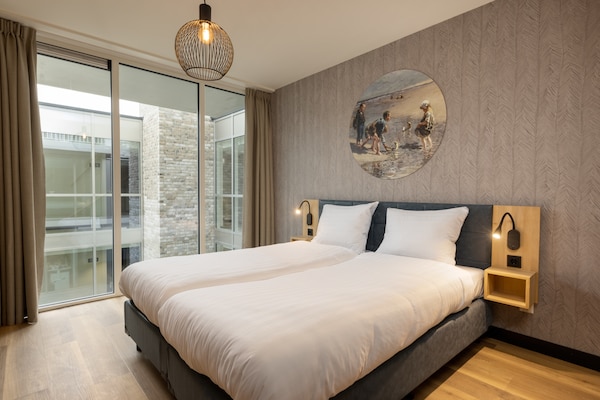 Elegant gerenoveerd strandappartement aan de boulevard van Egmond aan Zee - thumbnail 3