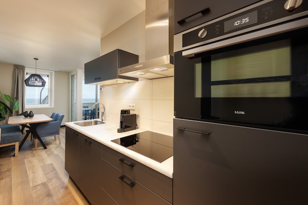 Stijlvol appartement aan zee met balkon in Egmond aan Zee - thumbnail 4