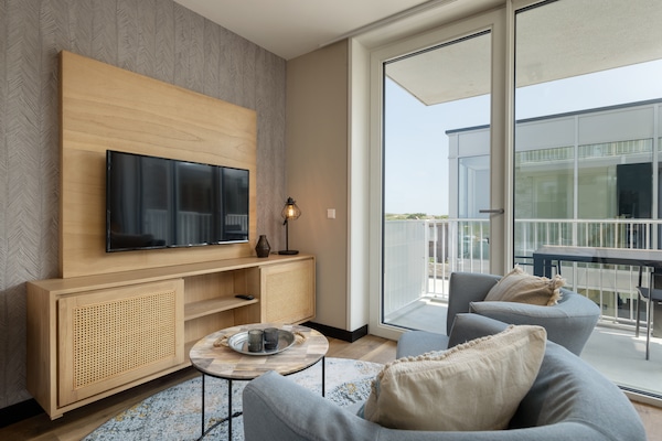 Modern strandstudio in hartje Egmond aan Zee, 30m² - thumbnail 1