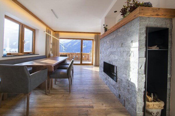 Luxe chalet aan de piste in Neukirchen met panoramisch uitzicht op de bergen - thumbnail 3