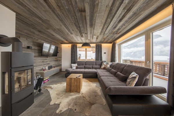 8-persoons luxe chalet aan de piste in Neukirchen · 195 m² - thumbnail 3