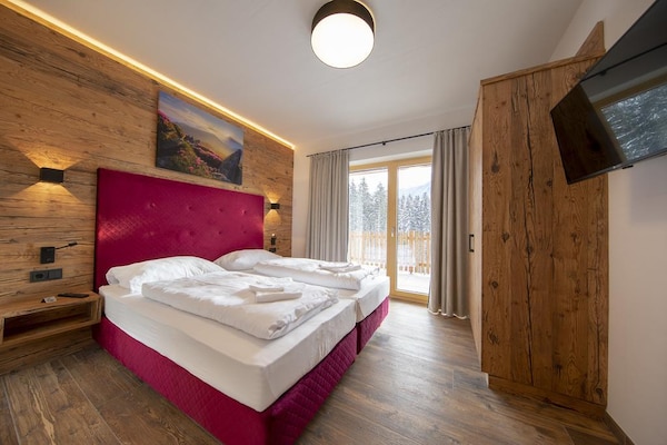 10-persoons luxe chalet aan de piste in Neukirchen - thumbnail 5