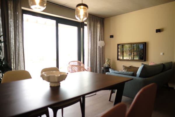 Moderne lodge aan de voet van de Gulpenerberg met tuin en huisdieren welkom - thumbnail 6