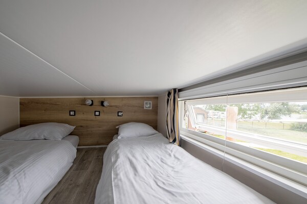 Tiny Beach House op Vakantiepark Eiland van Maurik 9 - thumbnail 4