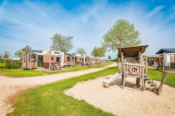 Tiny Beach House op Vakantiepark Eiland van Maurik 9 - thumbnail 6
