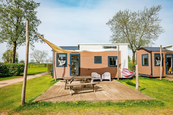 Tiny Beach House op Vakantiepark Eiland van Maurik 9 - thumbnail 1