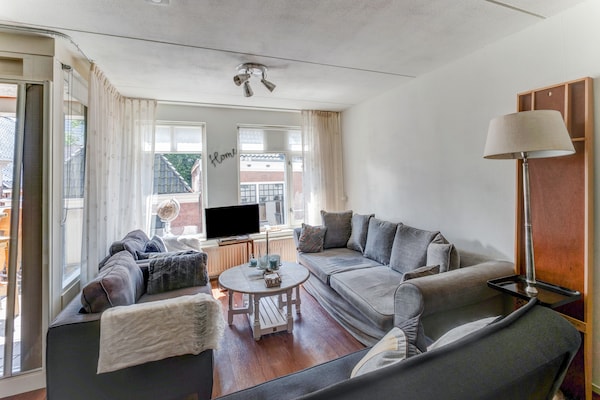 Stijlvol appartement in hartje Leeuwarden voor 9 personen - thumbnail 2
