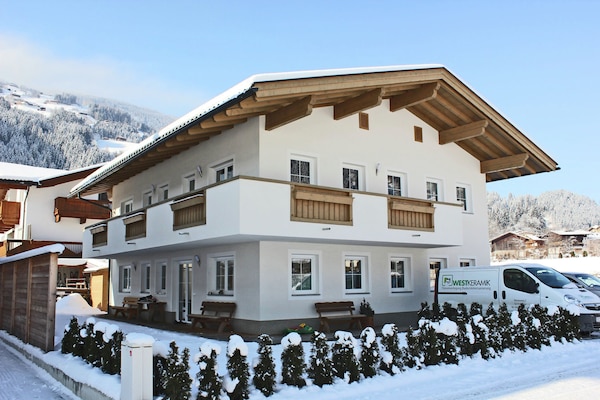 6-persoons appartement aan de piste in centrum Aschau im Zillertal - thumbnail 5