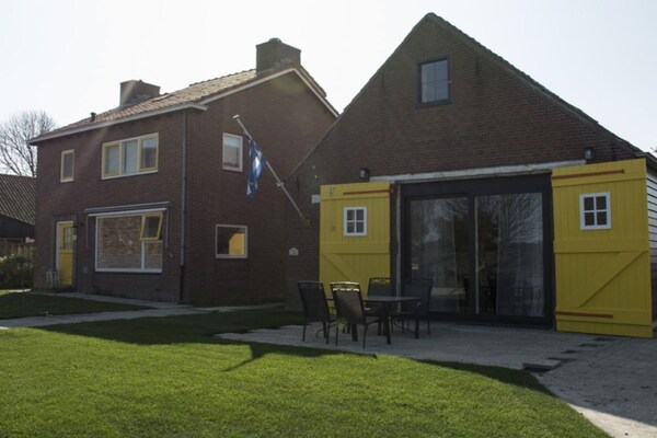 Vrijstaand vakantiehuis bij Biggekerke op 4,5 km van de Zeeuwse kust - thumbnail 1