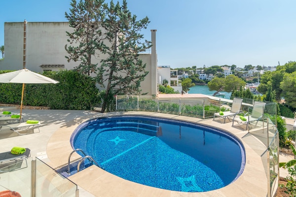 Centraal gelegen villa in Cala D'or met privézwembad - thumbnail 1