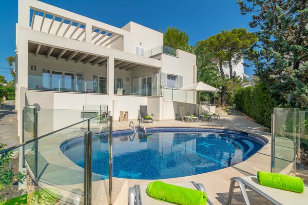 Centraal gelegen villa in Cala D'or met privézwembad - thumbnail 2