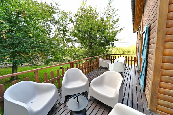 8-persoons chalet met sauna en pelletkachel in Biron - thumbnail 5