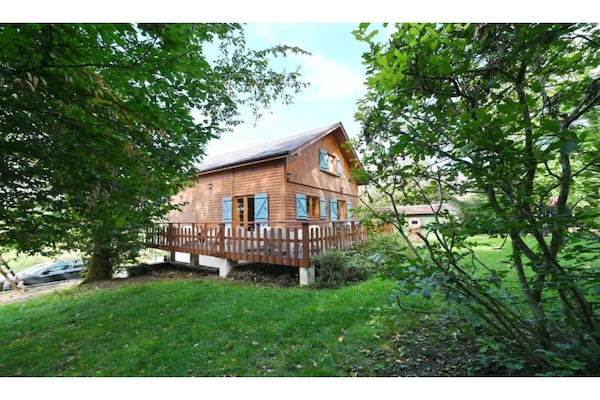 8-persoons chalet met sauna en pelletkachel in Biron - thumbnail 6