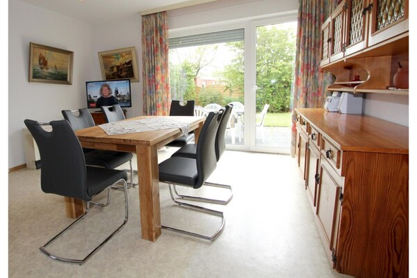 Zonnige bungalow aan de golfbaan, 400 meter van het strand in Dornumersiel - thumbnail 4