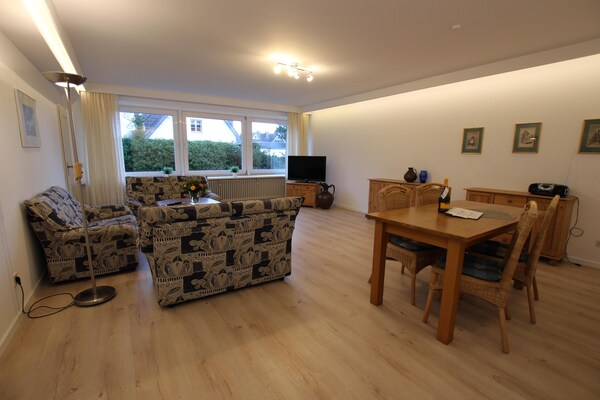 Licht appartement aan de golfbaan in rustig Alt-Westerland, vlakbij zee - thumbnail 3