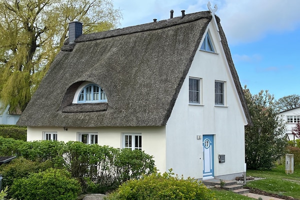 Op 300 m van zee: Sfeervol vakantiehuis in Wohlenberg - thumbnail 1