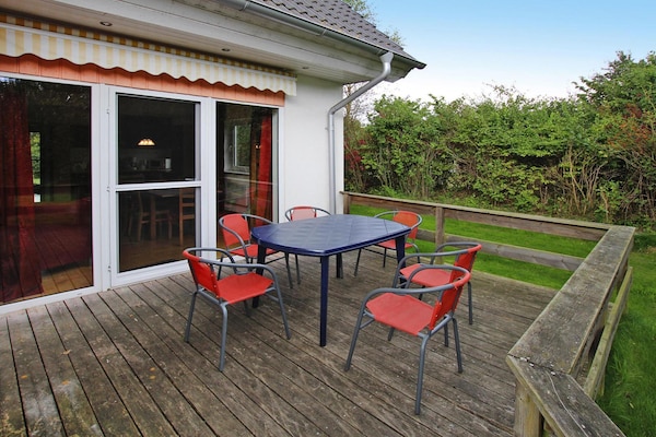 Ruim vakantiehuis voor 9 personen met open haard aan de Havel in Mirow - thumbnail 2