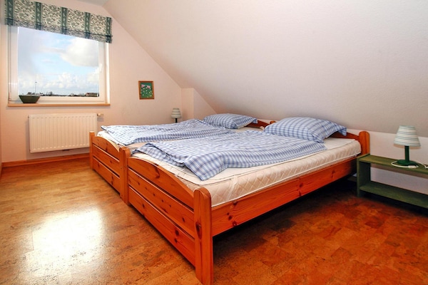 Vrijstaand vakantiehuis voor 8 personen aan de dijk in Neßmersiel, vlakbij strand - thumbnail 6