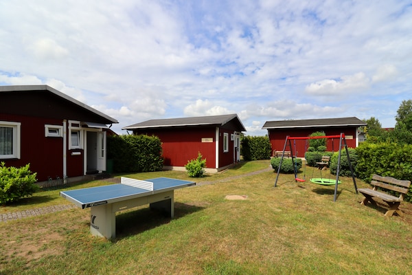 4-persoons bungalow in Koserow op 1,0 km van de zee - thumbnail 1