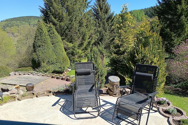 Vrijstaand vakantiehuis met bergzicht in Oberschönau, Thüringer Woud - thumbnail 3