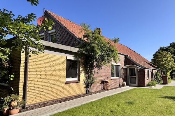 Modern vakantiehuis met wintertuin in Friederikensiel - thumbnail 3