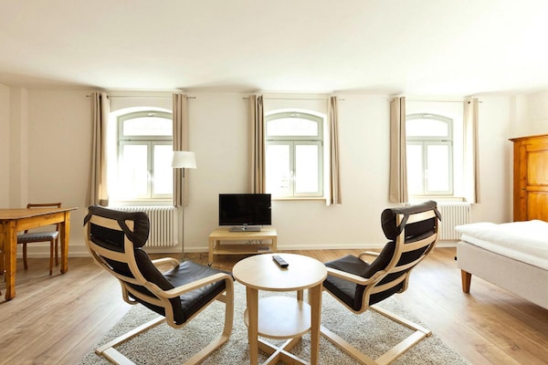 Aan het meer: Sfeervol appartement in historisch Schwerin - thumbnail 3