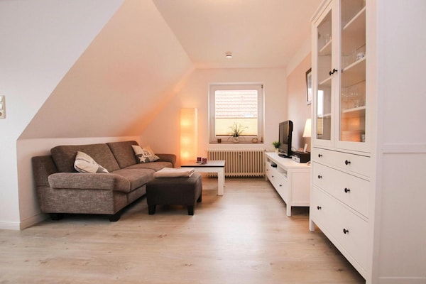 Op 700 m van zee: Gezellig appartement in St. Peter-Ording - thumbnail 2