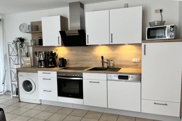 Op 300 m van zee: modern appartement voor 4 personen in Trassenheide - thumbnail 4