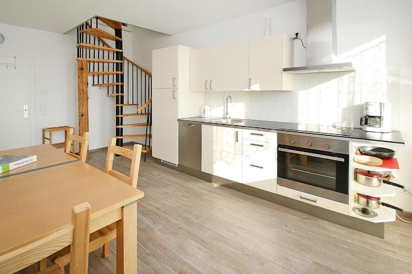 Aan het meer: Modern maisonnette appartement in Malchow - thumbnail 5