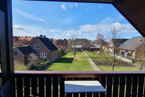 Licht appartement op de 1e verdieping met balkon, op 80 meter van zee - thumbnail 2