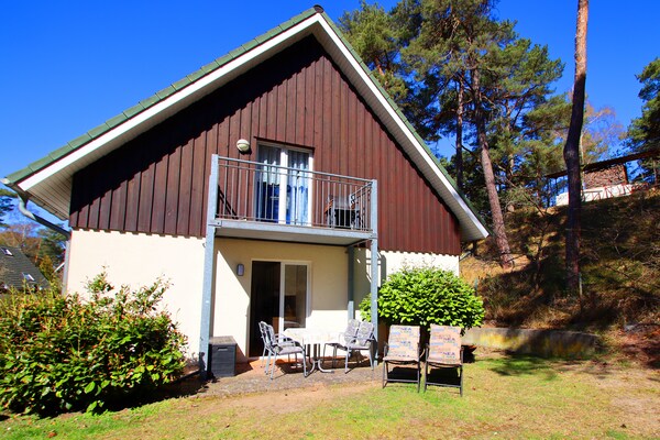 Modern appartement op 300 meter van strand Trassenheide met terras - thumbnail 2